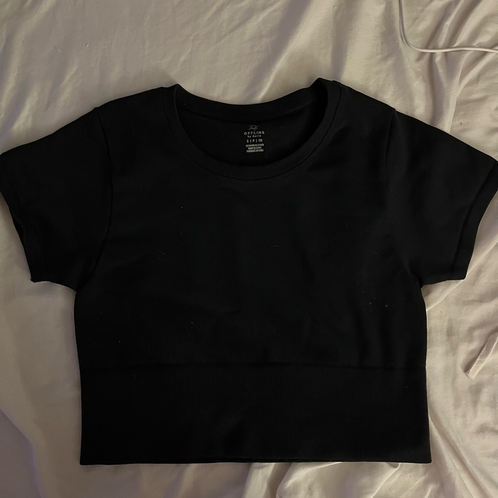Aerie Black Fitted Crop T-Shirt with Short Sleeves